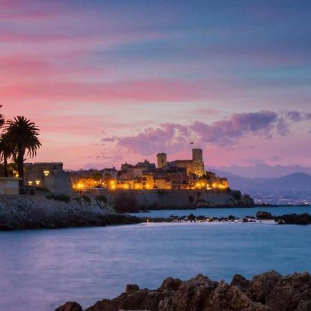 Amazing New Property In The Heart Of The Old Town Of Antibes Ngoại thất bức ảnh