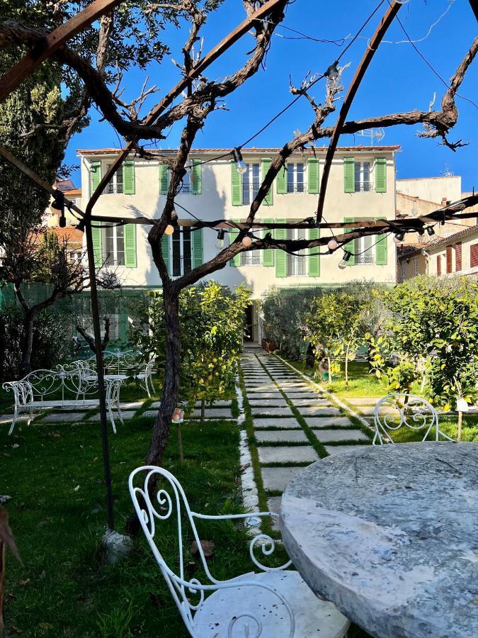 Amazing New Property In The Heart Of The Old Town Of Antibes Ngoại thất bức ảnh
