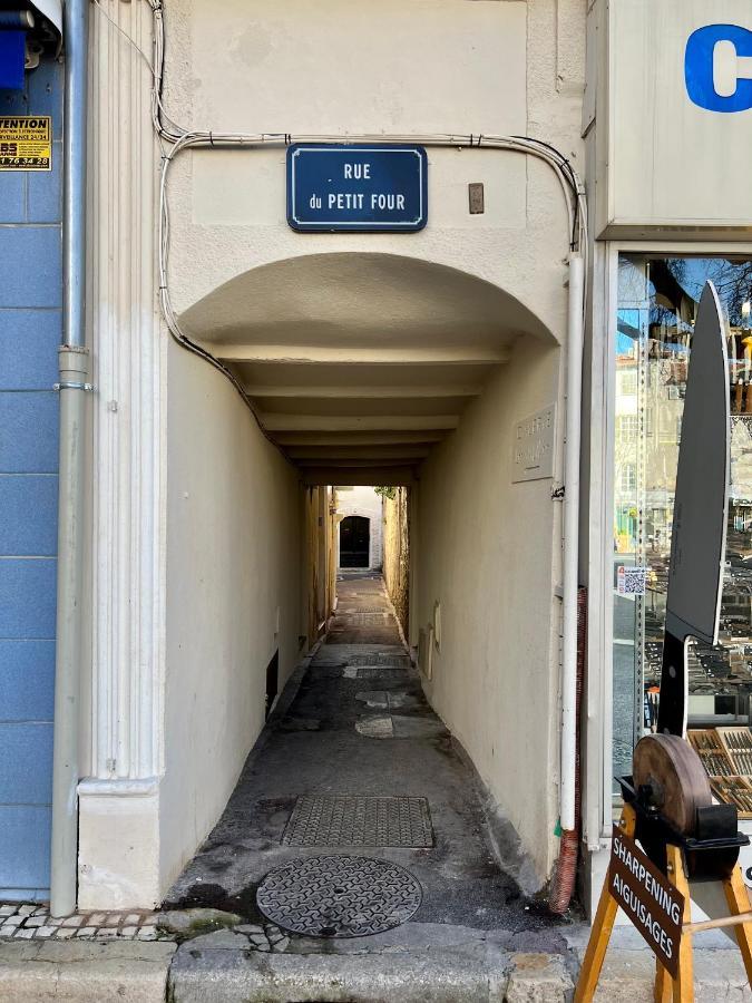 Amazing New Property In The Heart Of The Old Town Of Antibes Ngoại thất bức ảnh