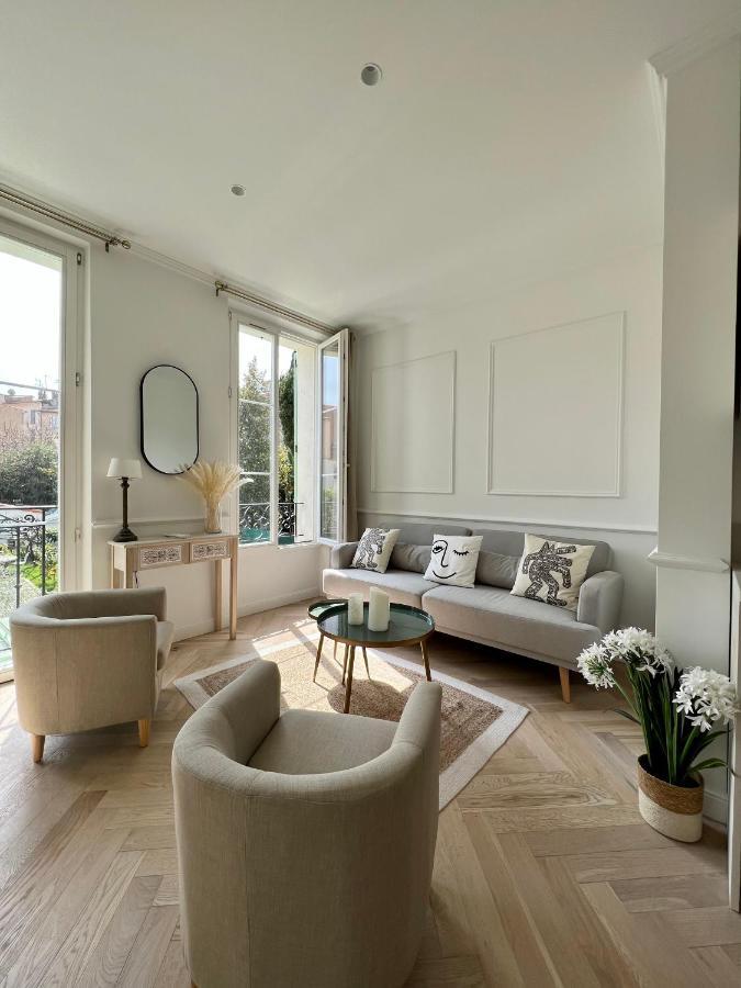 Amazing New Property In The Heart Of The Old Town Of Antibes Ngoại thất bức ảnh