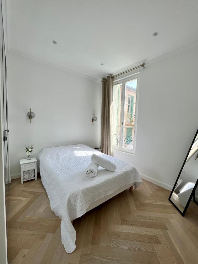 Amazing New Property In The Heart Of The Old Town Of Antibes Ngoại thất bức ảnh